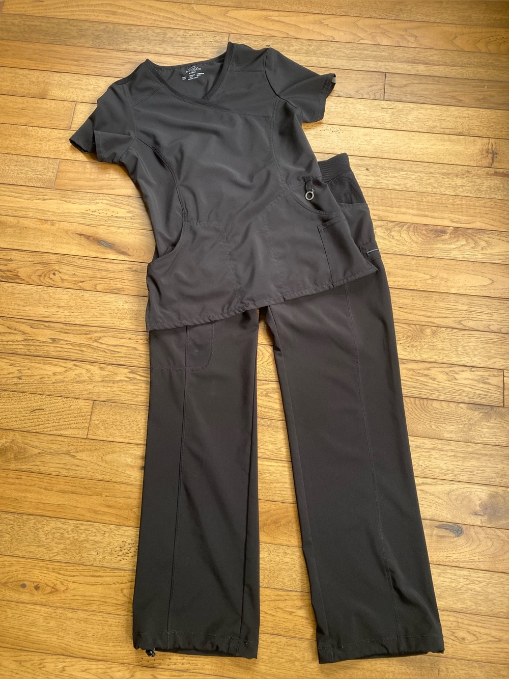 Infinity by Cherokee Women's Black V-Neck Scrub Set